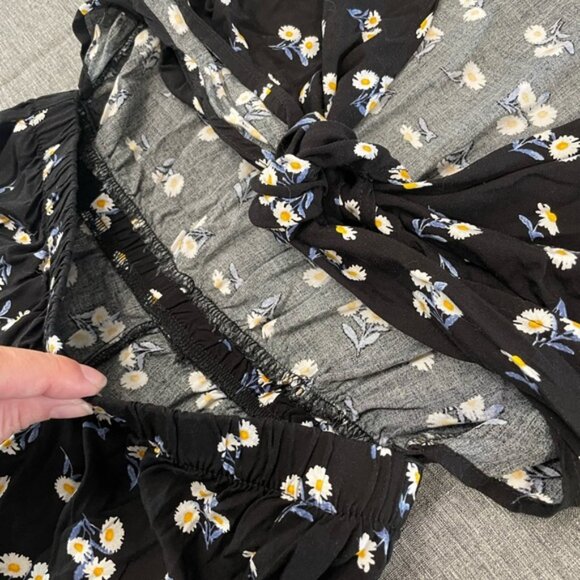 ️Last SWS Cutout Romper - Picture 4 of 6